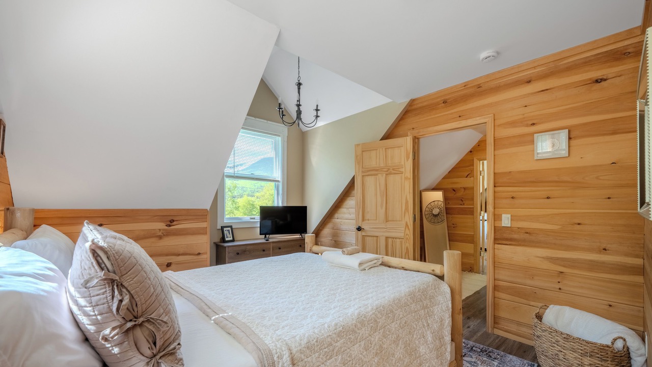 Photo of Bedroom in Jackson
