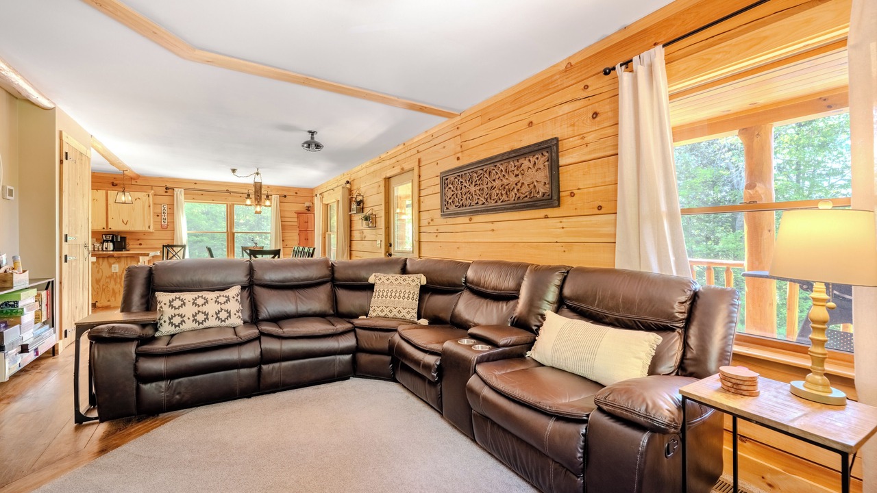 Photo of Livingroom in Jackson