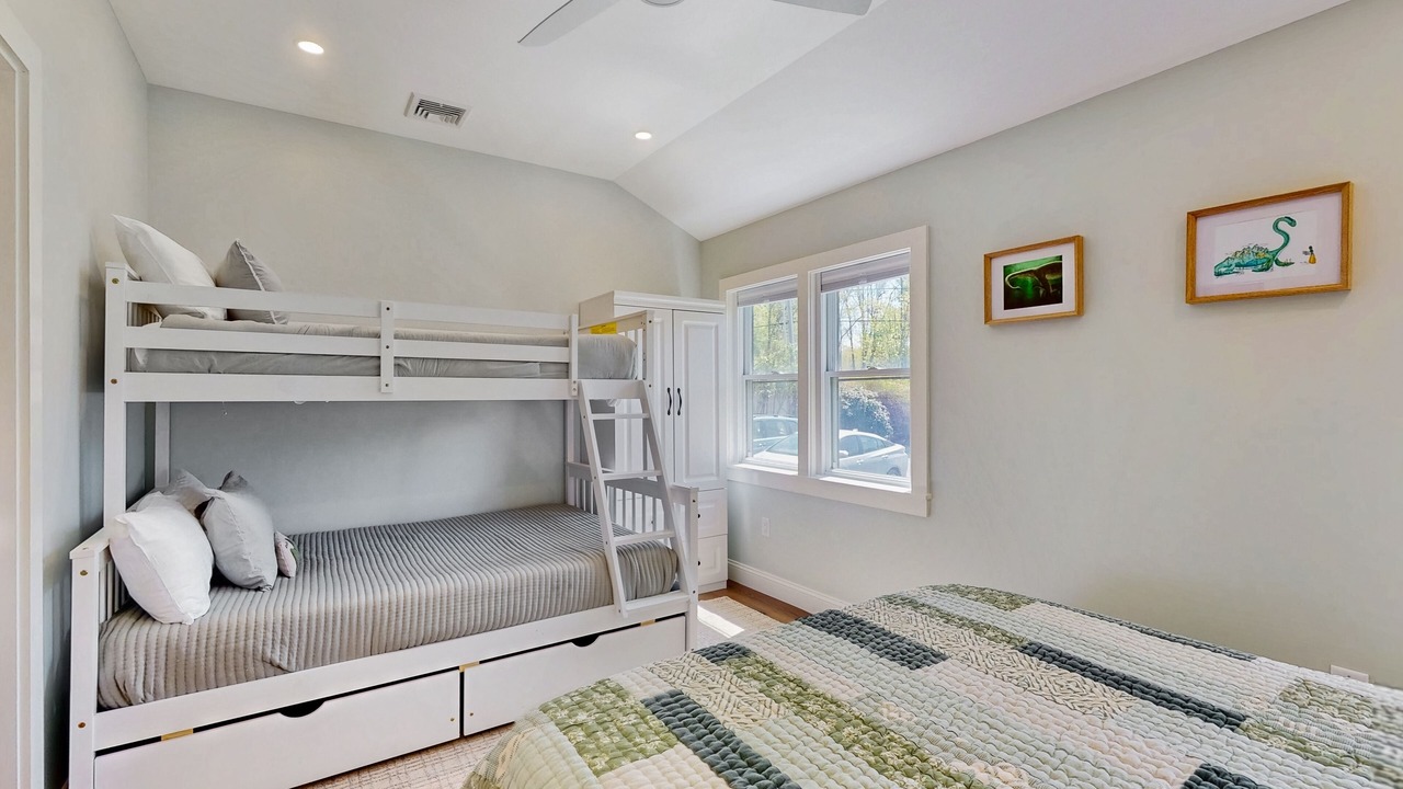 Photo of Bedroom in Malletts Bay