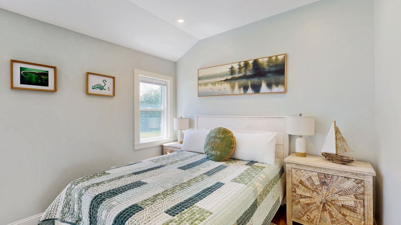 Photo of Bedroom in Malletts Bay