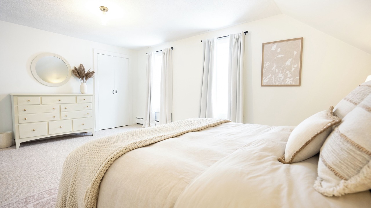 Photo of Bedroom in Waterbury Center