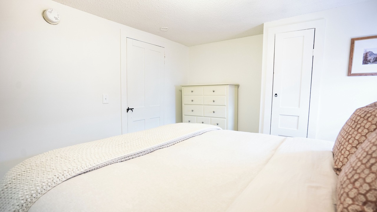 Photo of Bedroom in Waterbury Center