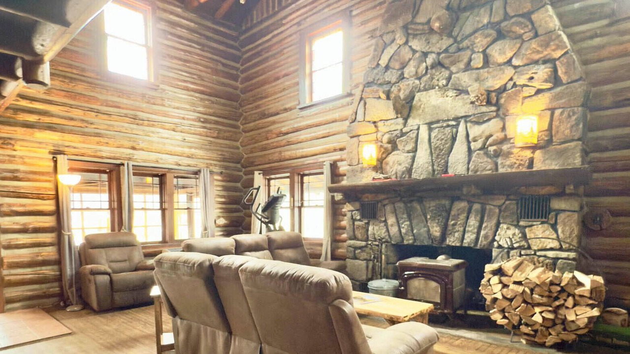 Photo of Livingroom in Chestertown