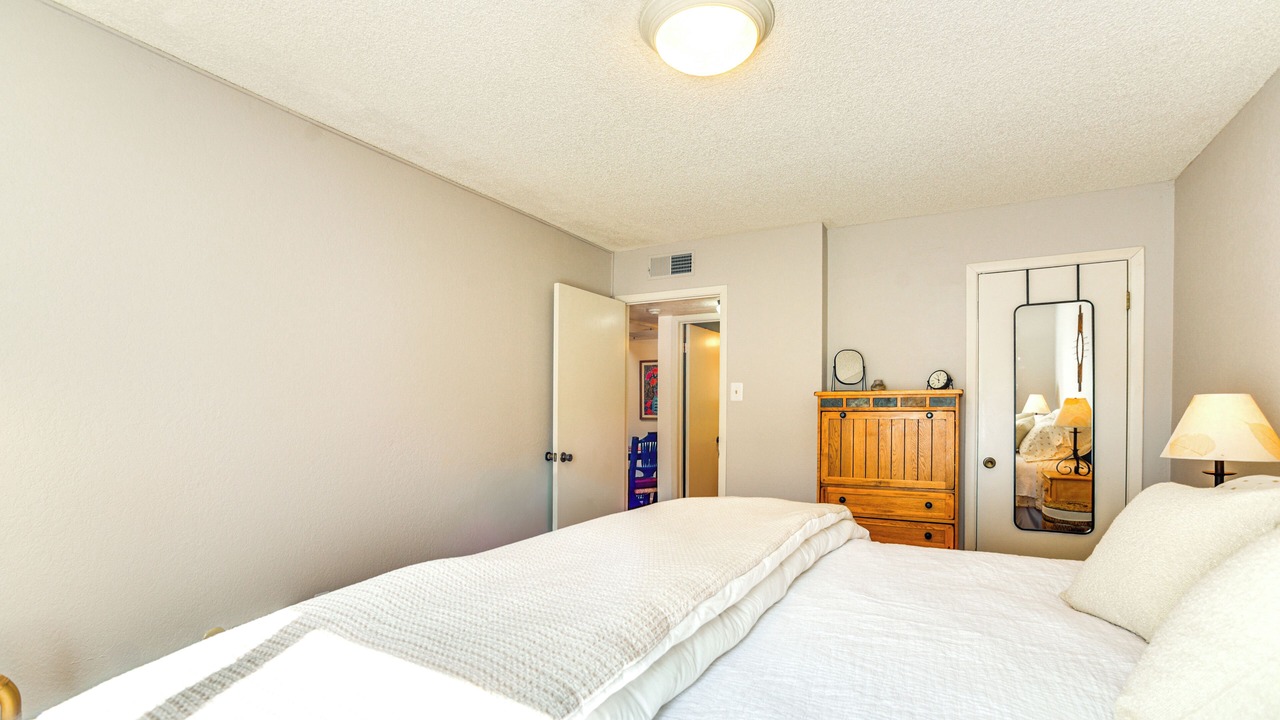 Photo of Bedroom in Northeast Santa Fe