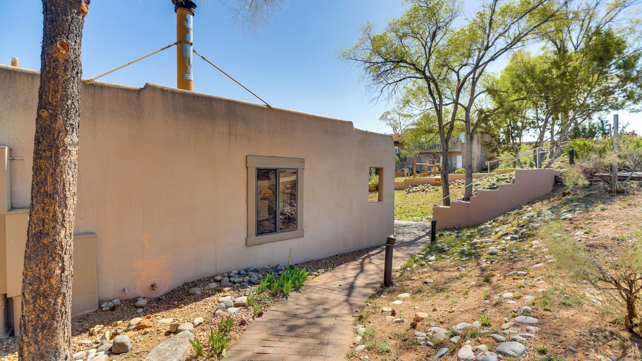 Photo of Others in Northeast Santa Fe