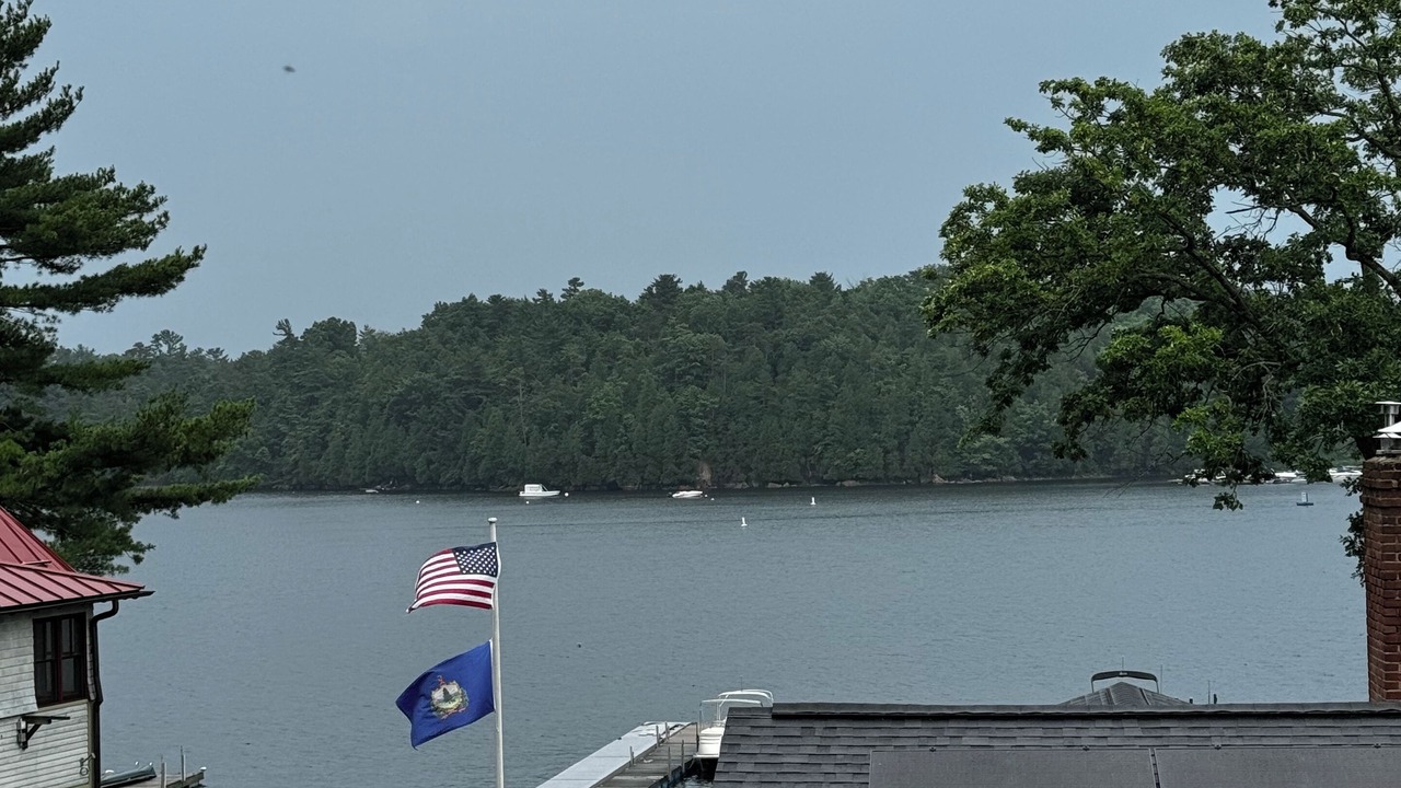 Photo of Others in Malletts Bay