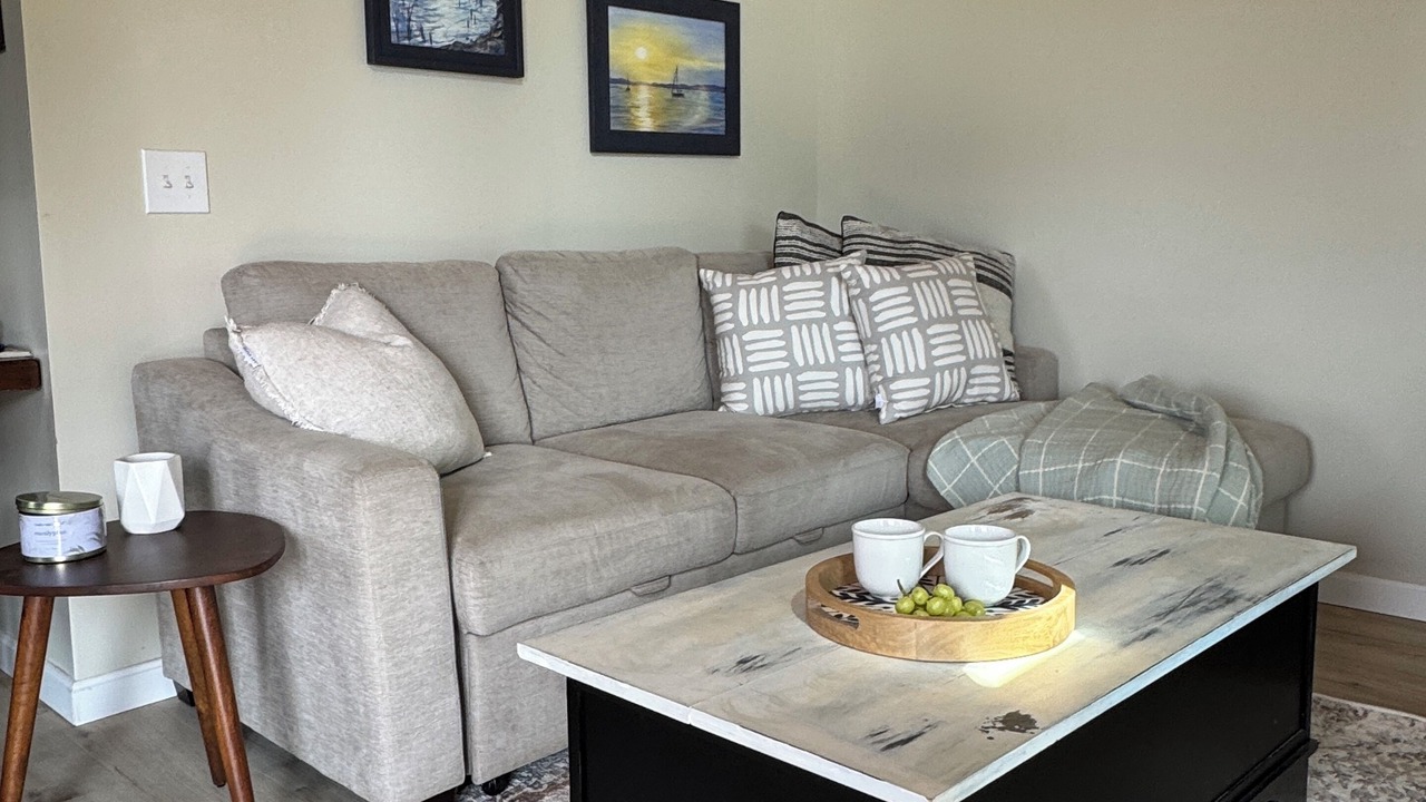 Photo of Livingroom in Malletts Bay