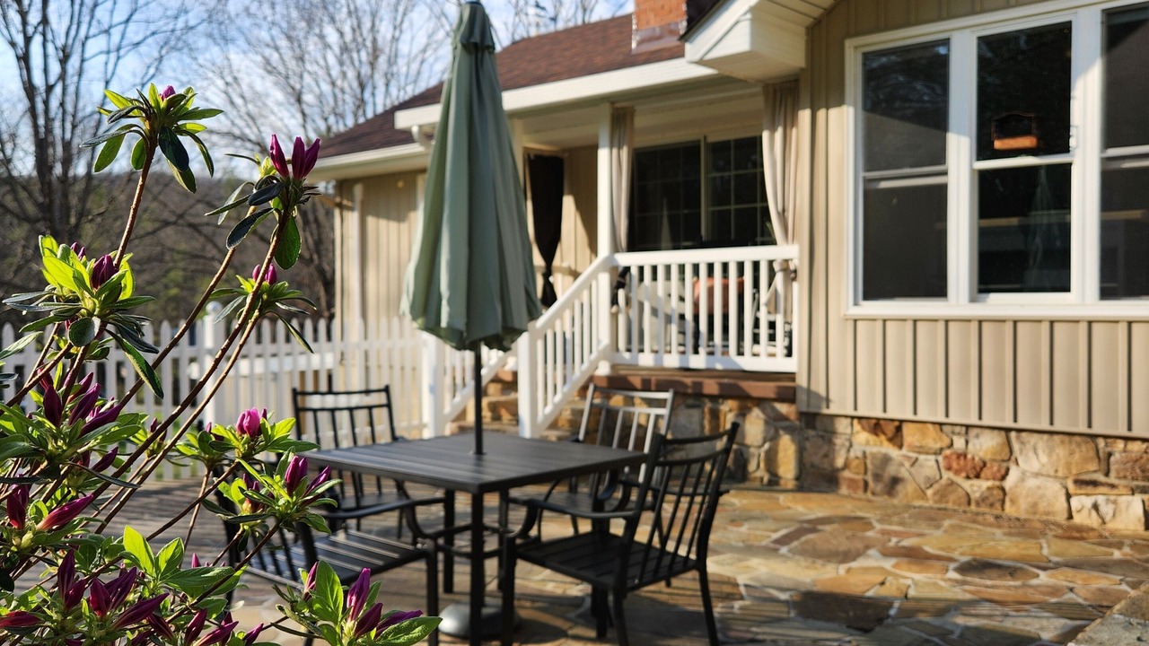 Photo of Outdoor in White Sulphur Springs