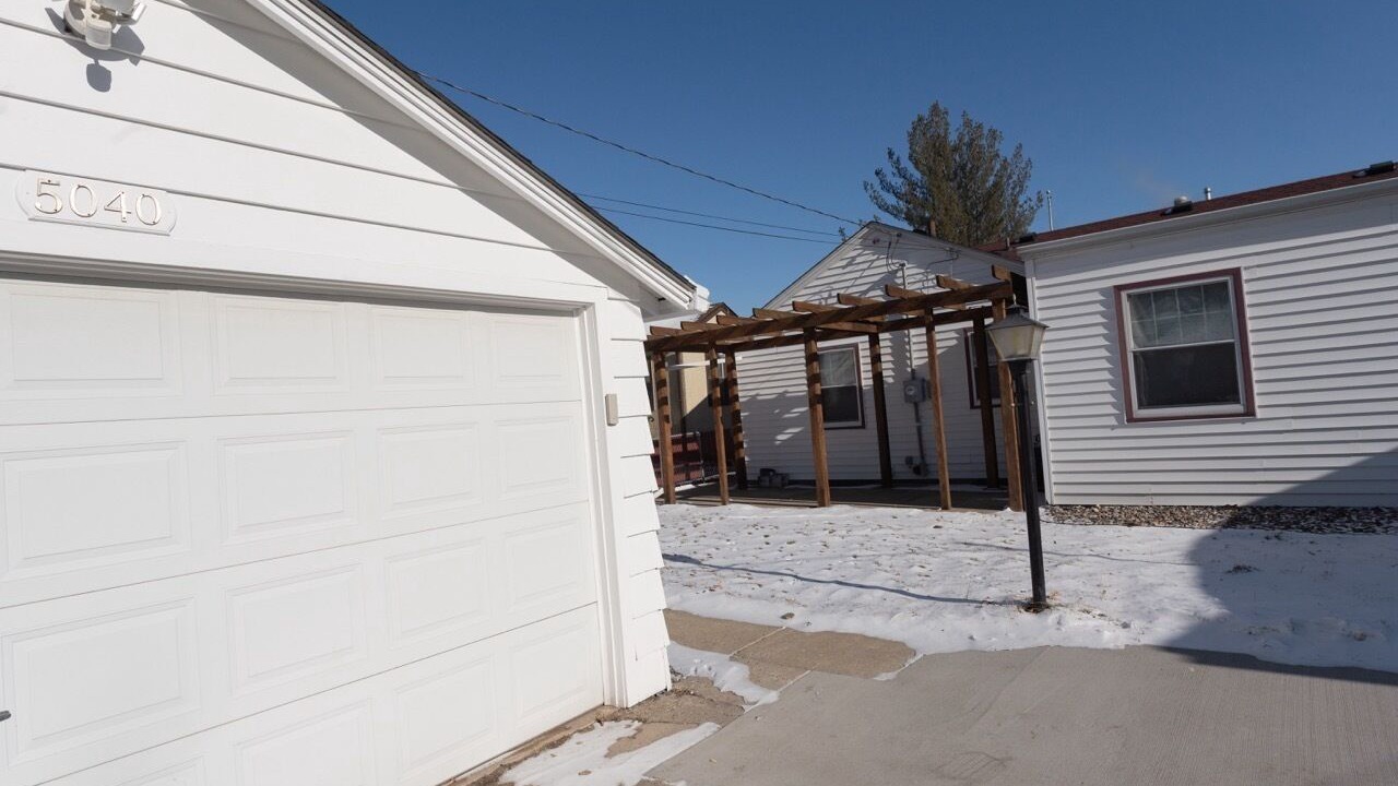 Photo of Outdoor in Hale