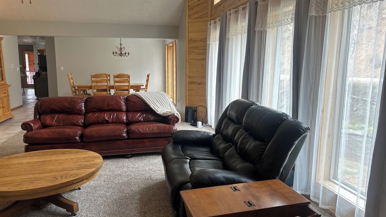 Photo of Livingroom in Red River