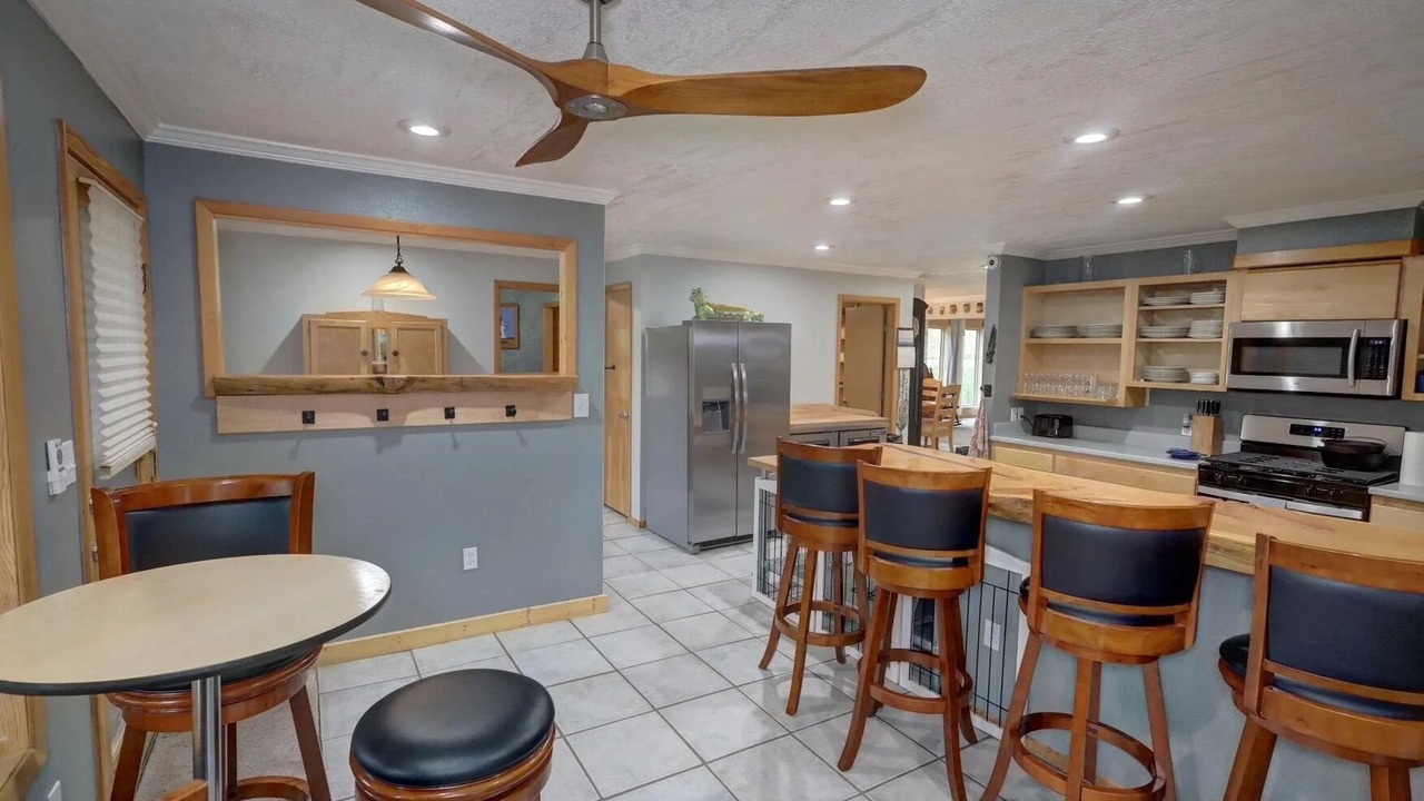Photo of Kitchen in Red River