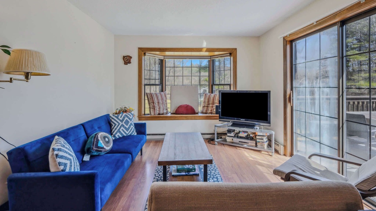 Photo of Livingroom in West Hartford