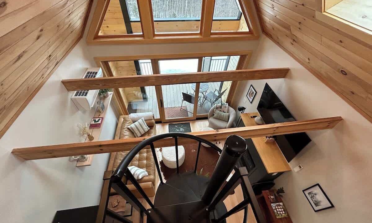 Photo of Livingroom in South Londonderry