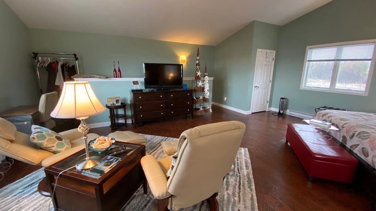 Photo of Bedroom in East Tawas