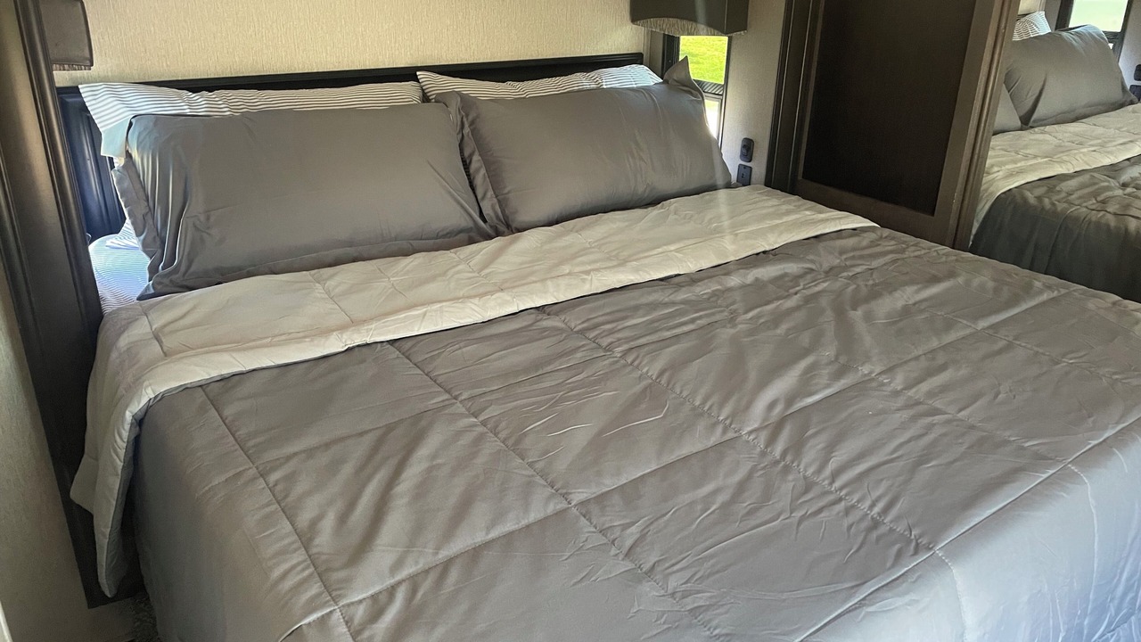 Photo of Bedroom in Holcombe