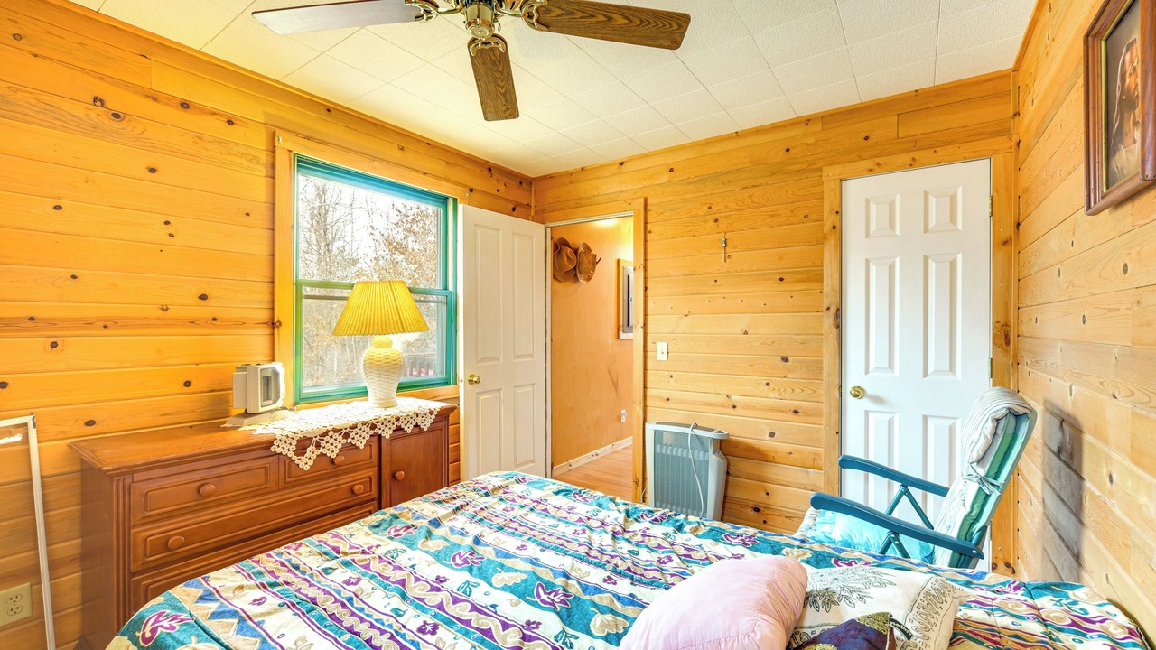 Photo of Bedroom in Trego