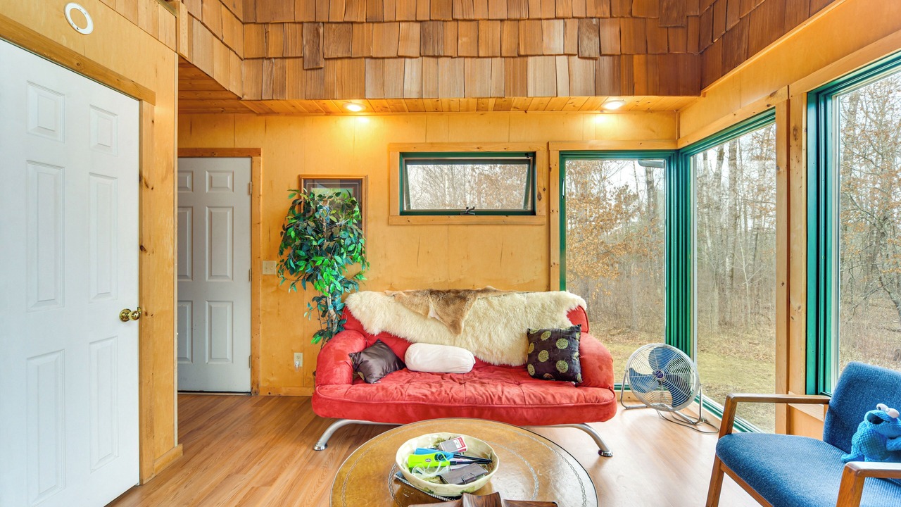 Photo of Livingroom in Trego