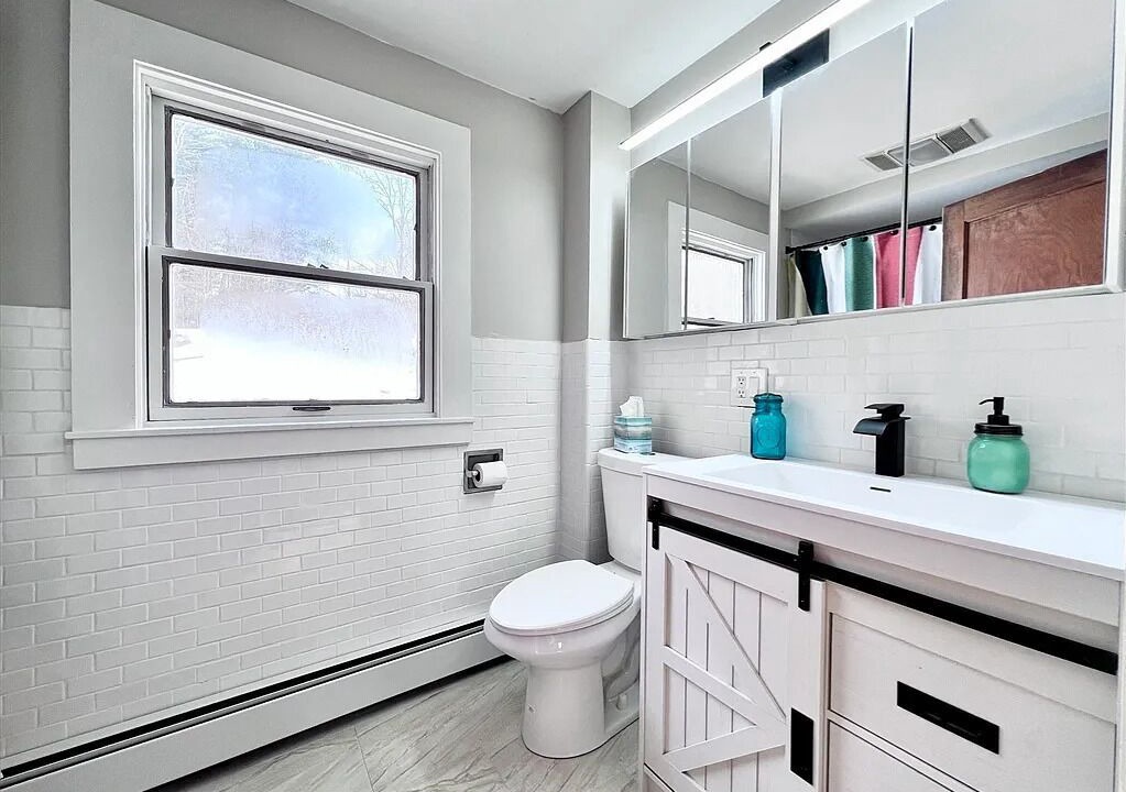 Photo of Bathroom in Shelburne