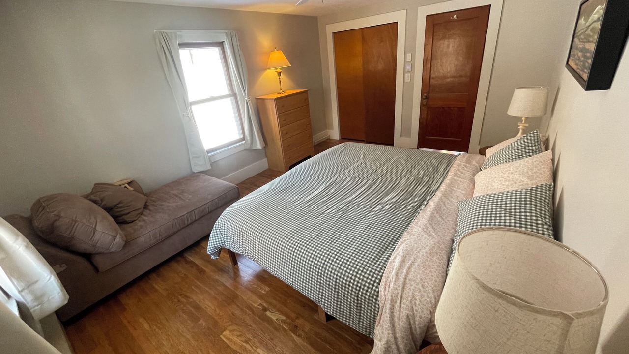 Photo of Bedroom in Shelburne
