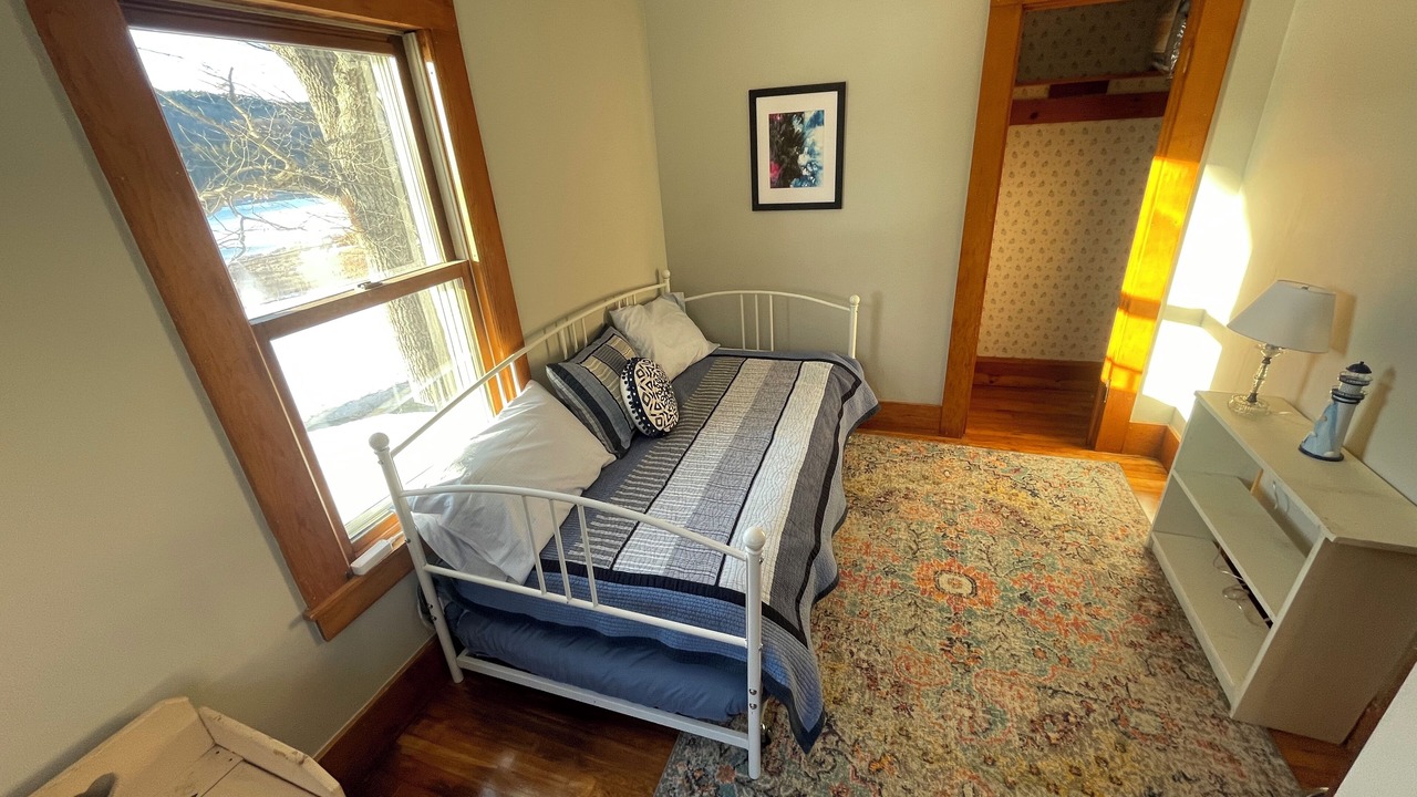 Photo of Bedroom in Shelburne