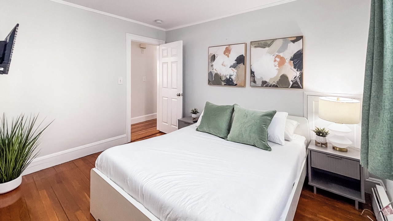 Photo of Bedroom in Newton Corner