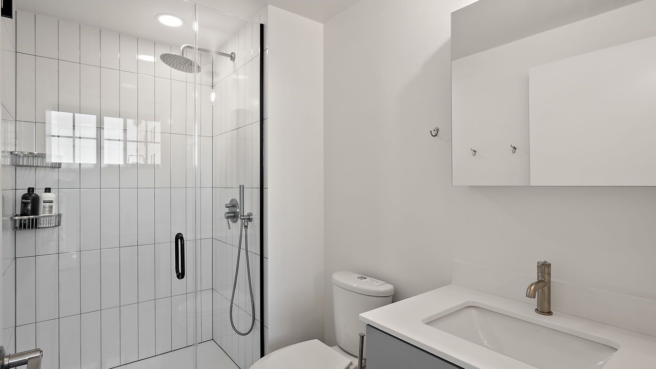 Photo of Bathroom in Warehouse District