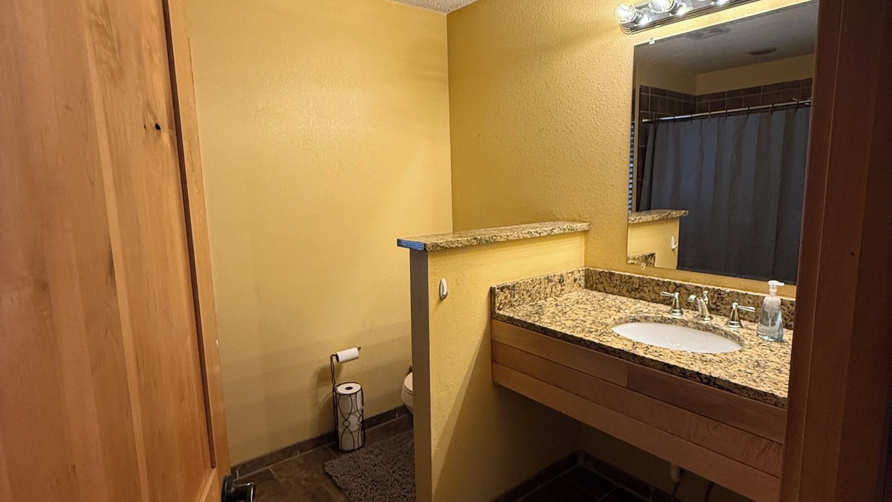 Photo of Bathroom in Matewan
