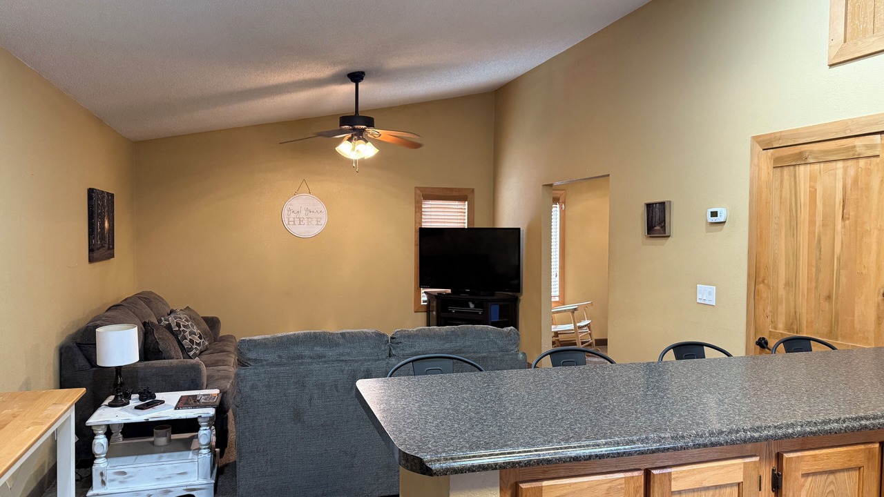 Photo of Livingroom in Matewan