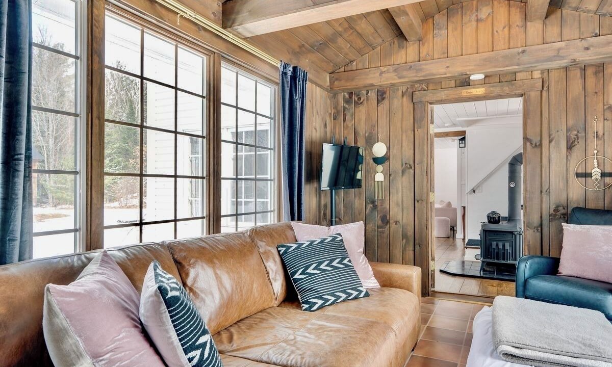 Photo of Livingroom in Guildhall