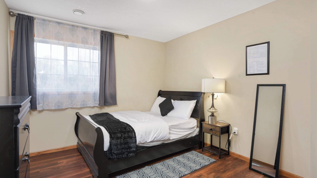 Photo of Bedroom in Cottage Grove