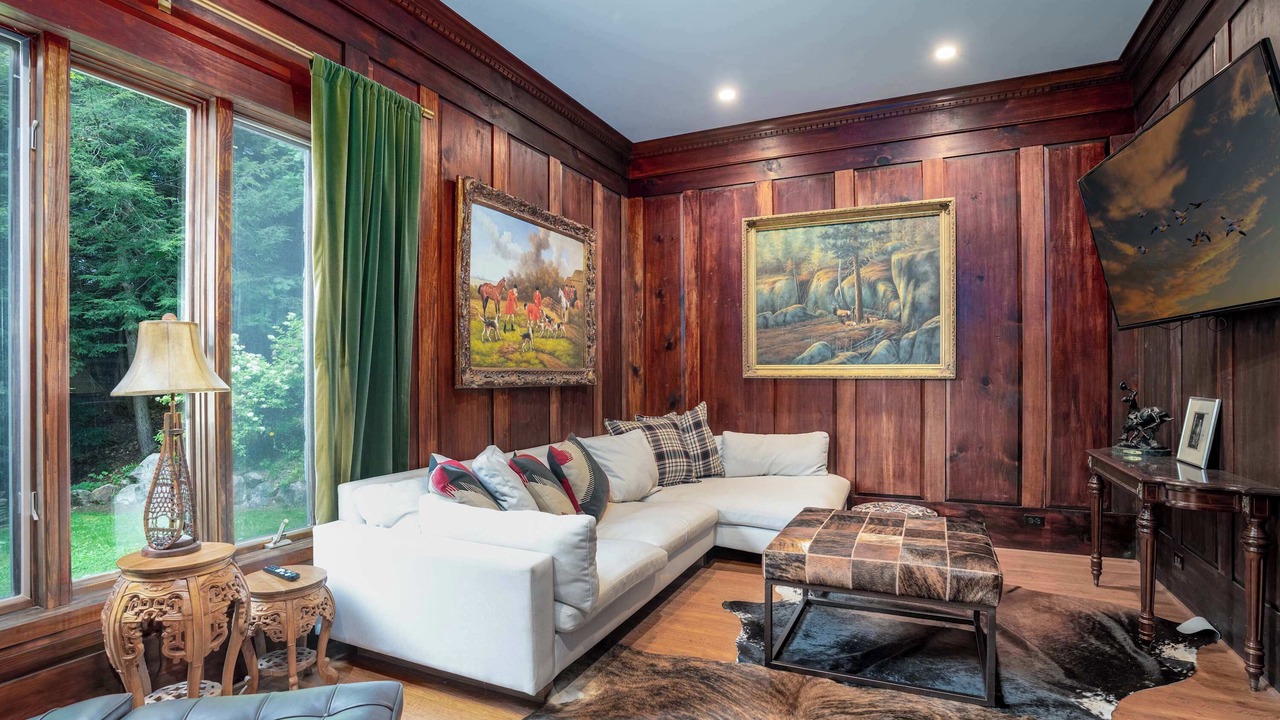 Photo of Livingroom in Barnet