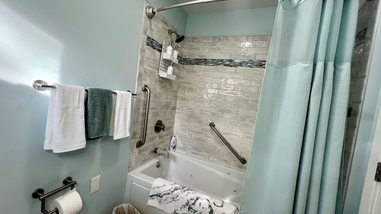 Photo of Bathroom in Hadley