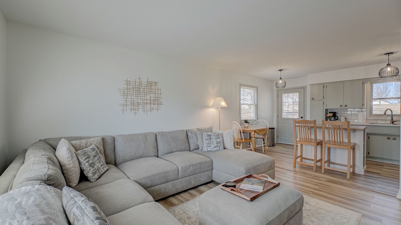 Photo of Livingroom in River Falls