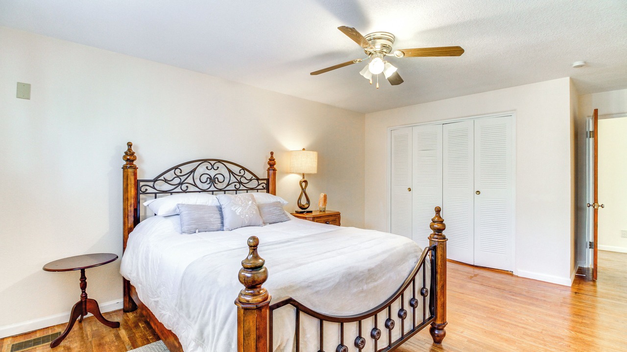 Photo of Bedroom in Northwest Heights