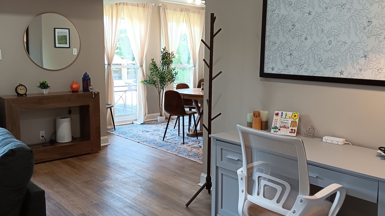 Photo of Livingroom in Gaithersburg