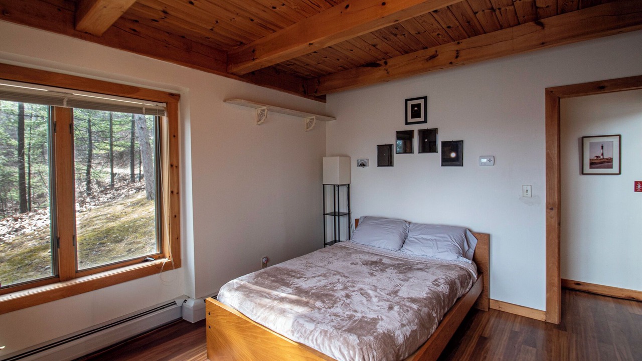 Photo of Bedroom in Town of Chesterfield