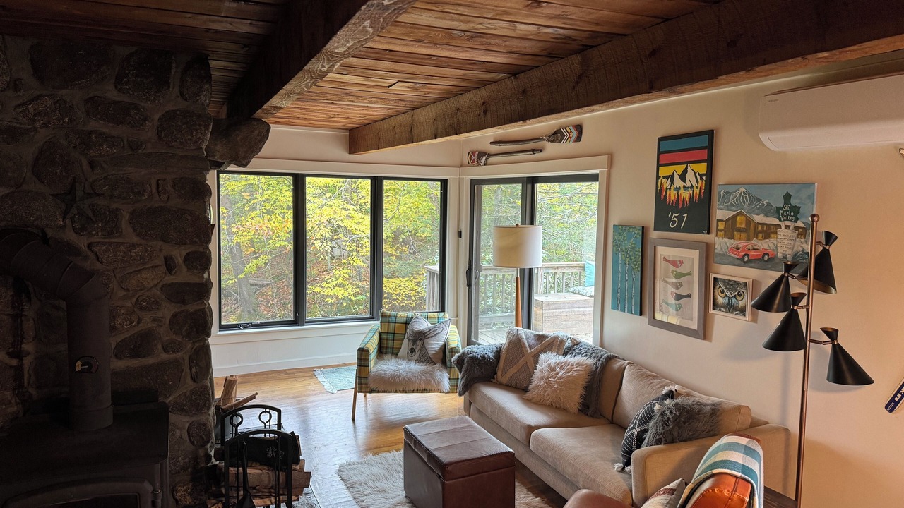 Photo of Livingroom in Williamsville