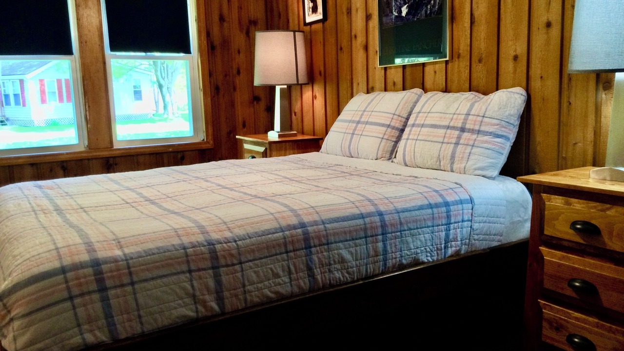 Photo of Bedroom in Alburg