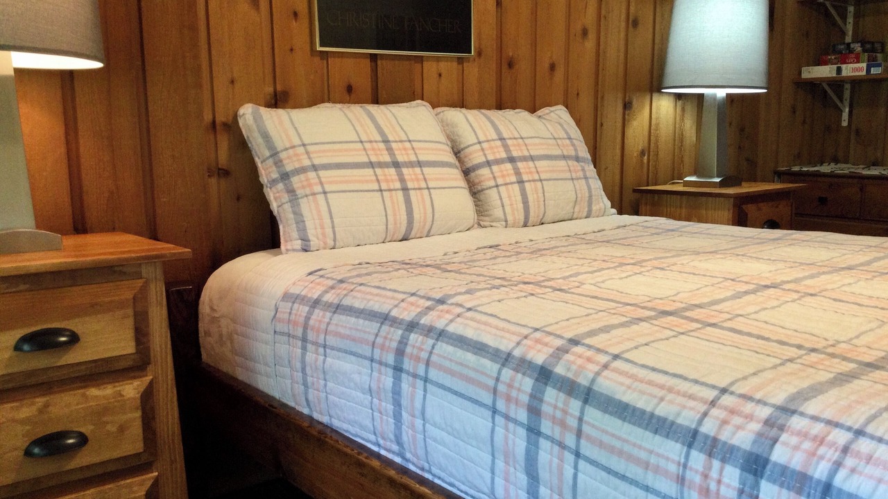 Photo of Bedroom in Alburg