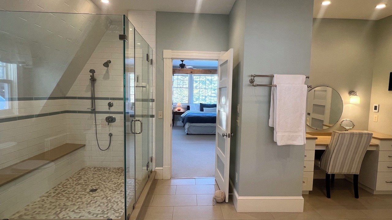 Photo of Bathroom in Union
