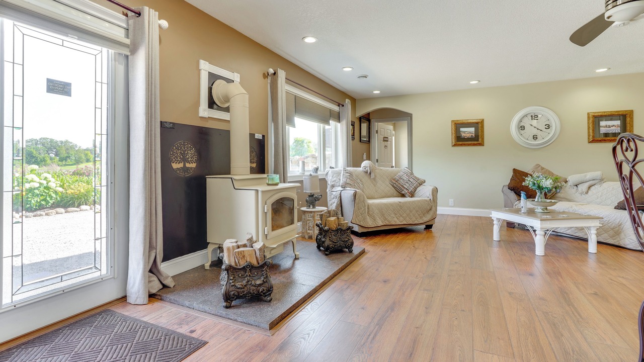 Photo of Livingroom in Webster