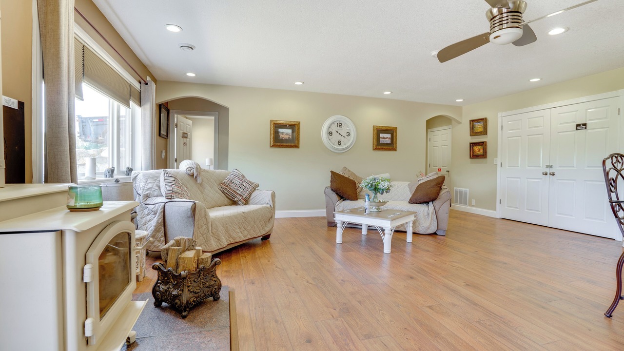 Photo of Livingroom in Webster