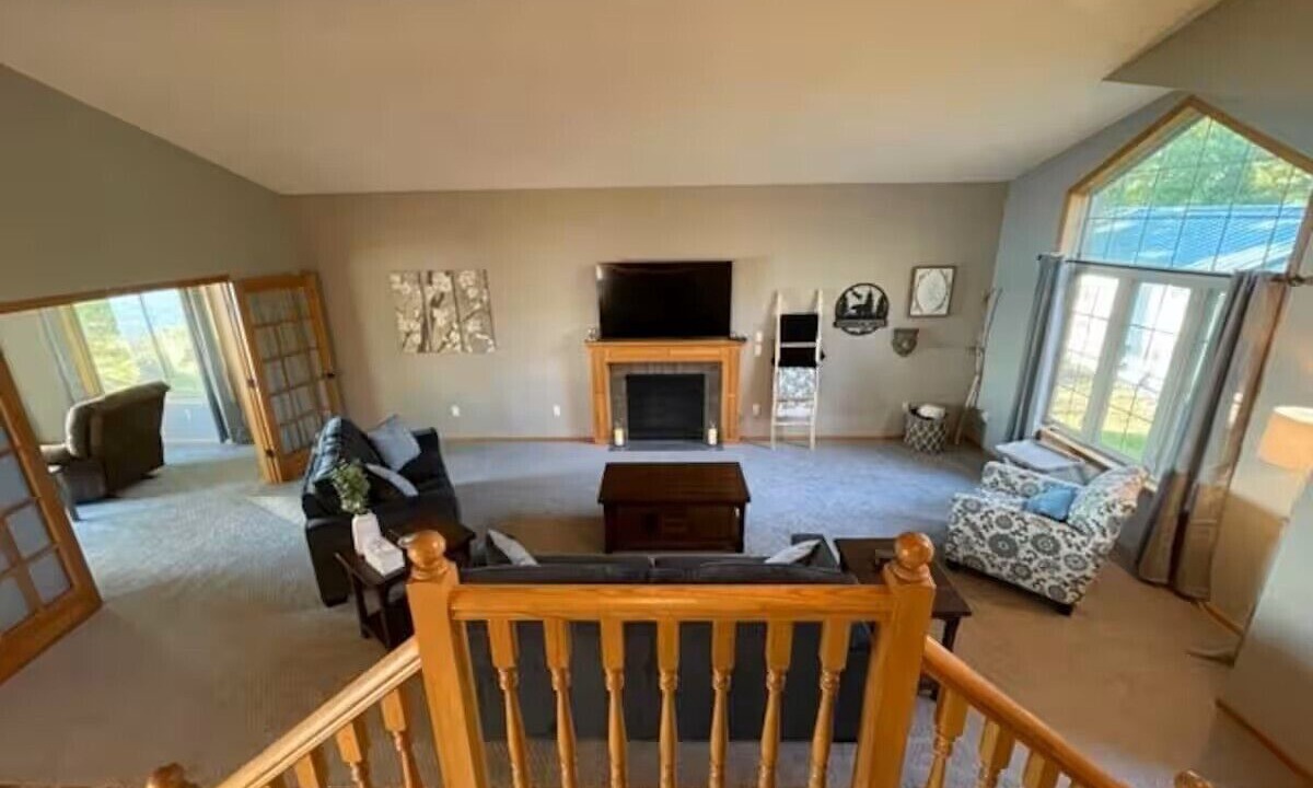 Photo of Livingroom in Pine City