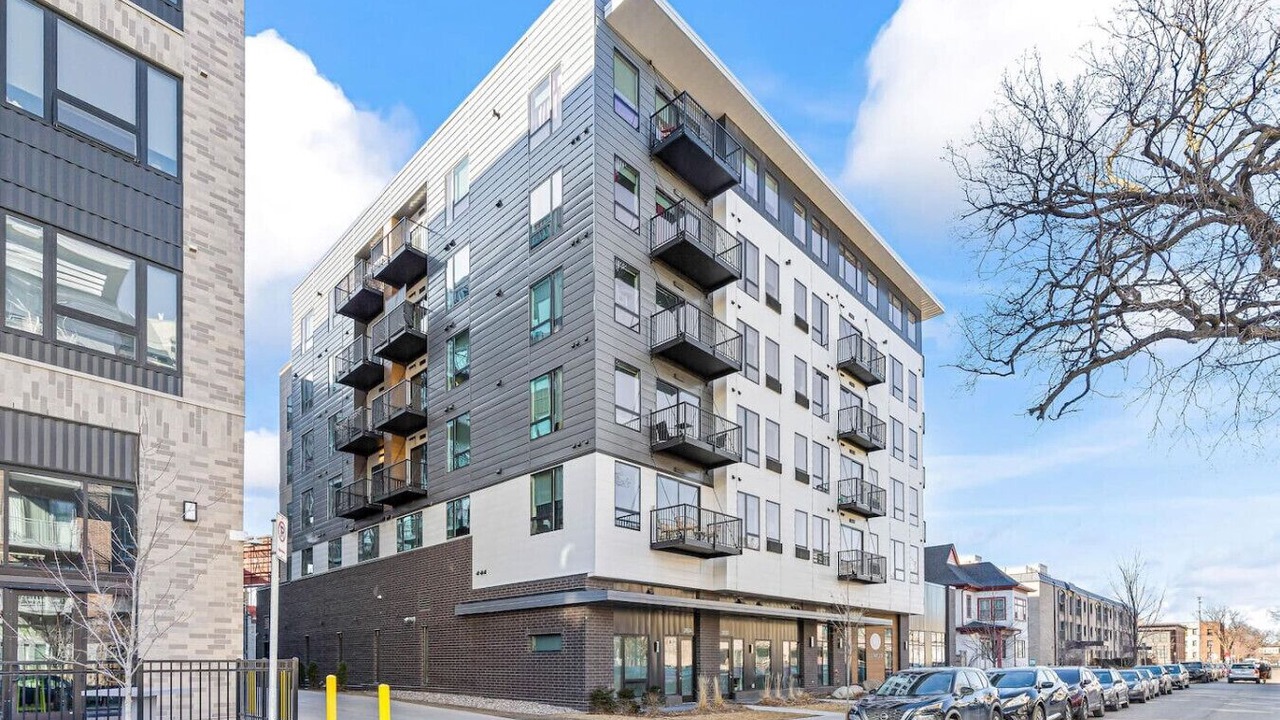 Photo of Outdoor in Uptown