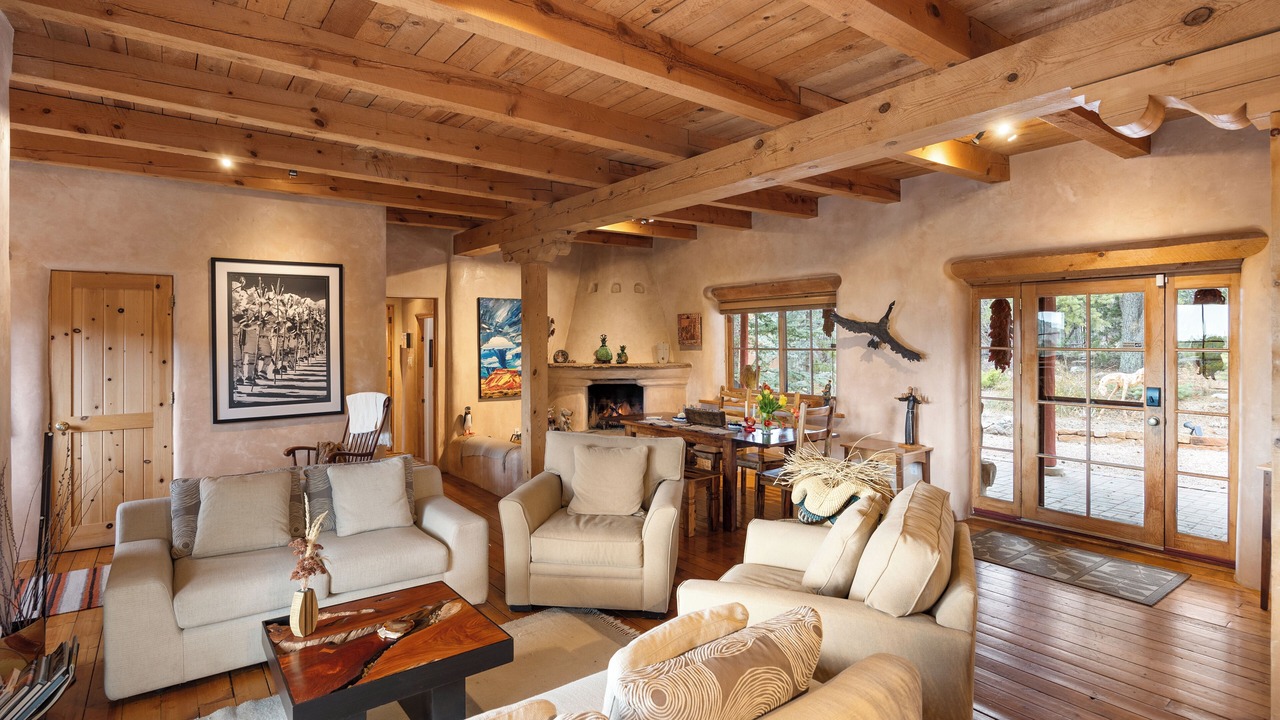 Photo of Livingroom in Canoncito