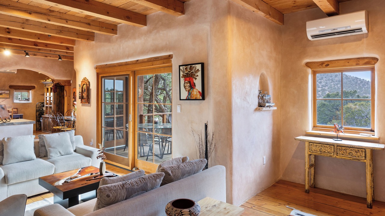 Photo of Livingroom in Canoncito