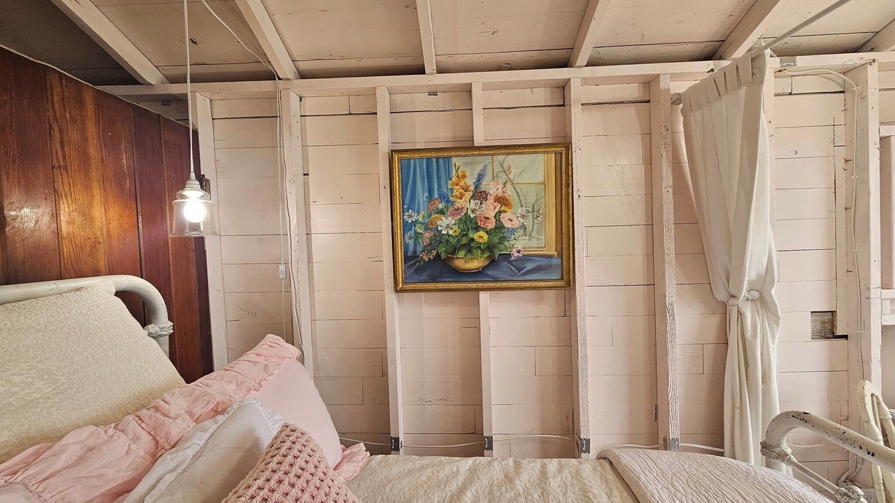 Photo of Bedroom in Frazee
