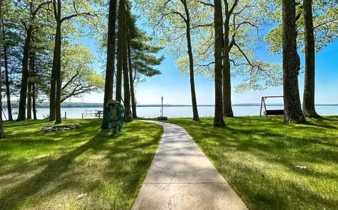 Photo of Outdoor in Hubbard Lake