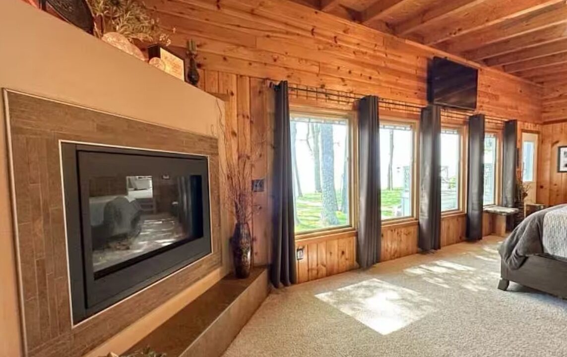 Photo of Bedroom in Hubbard Lake