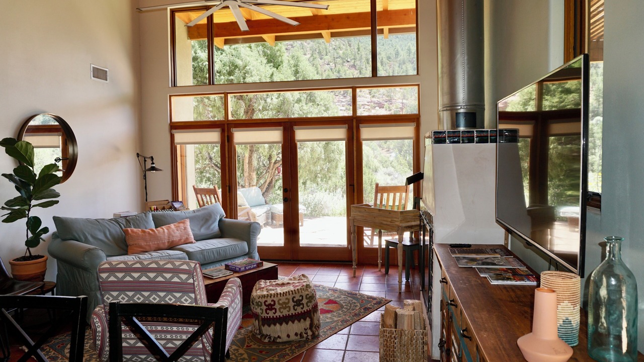 Photo of Livingroom in Canoncito